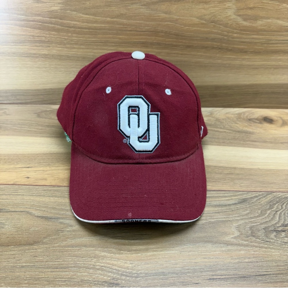 Vintage Rare Zephyr Maroon and White Oklahoma Sooners Cap